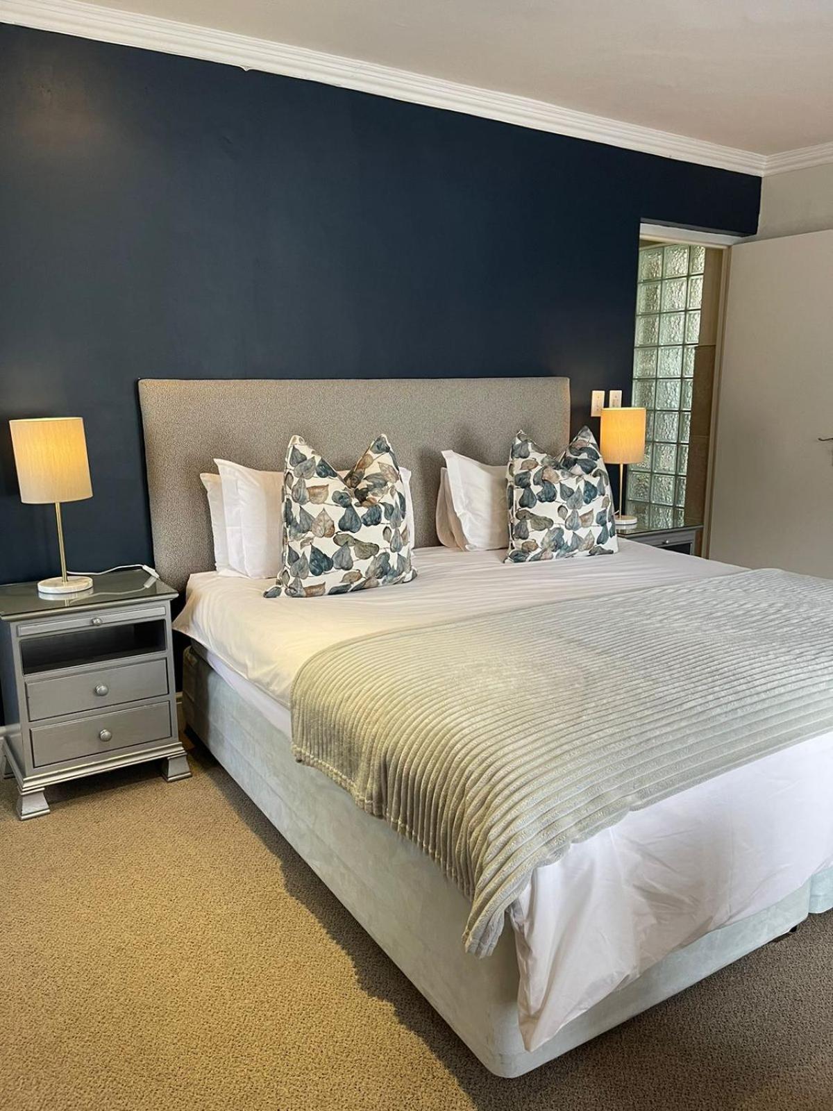 Plumwood Boutique Hotel By The Living Journey Collection Franschhoek Exterior foto
